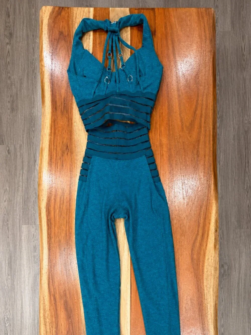 Bombshell Sportswear Teal Seamless Set Open Waist Size Small - Picture 2 of 3